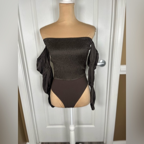 Promesa Chocolate Colored Smocked Off-Shoulder Bodysuit Small NWT - Picture 5 of 12